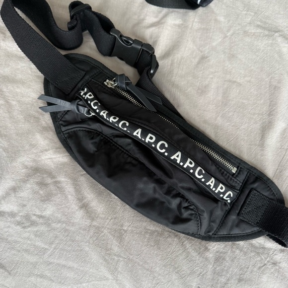 APC crossbody Fanny pack - Picture 1 of 4